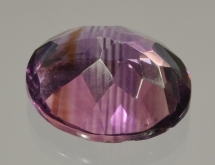 Color zoning in amethyst