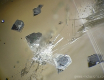 Gersdorffite inclusions in quartz