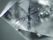 Hollandite in quartz