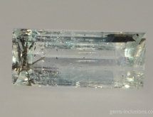 Columbite-tantalite inclusions in aquamarine