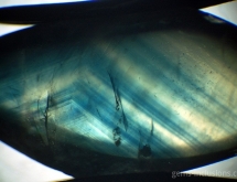 Color zoning in sapphire