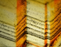 Color zoning in sphalerite