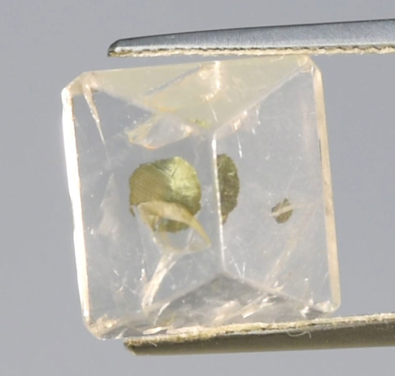 pyrite-inclusions-quartz-977-(2).jpg
