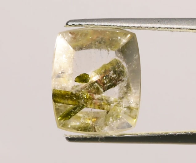 epidote-inclusions-quartz-884-(1).jpg