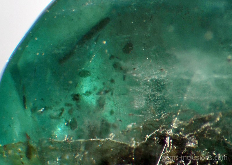 emerald-biotite-pyrite-inclusions-85-1.jpg