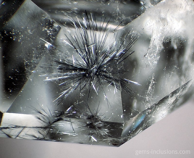 hollandite-inclusions-quartz (1)-1.jpg