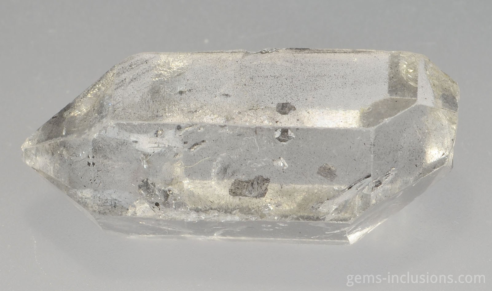 multiphase-inclusions-quartz-3855-3.jpg