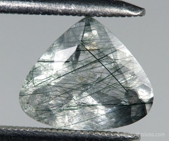 actinolite-inclusions-apatite-1.jpg