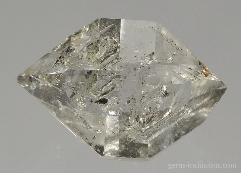 hydrocarbon-inclusions-quartz-1367.JPG