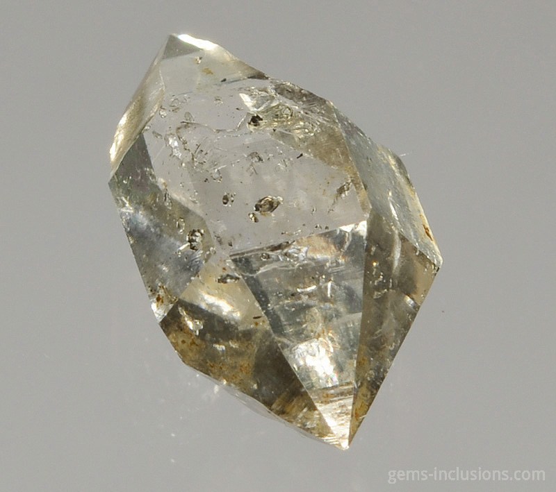 hydrocarbon-inclusions-quartz-798.JPG