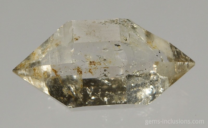 hydrocarbon-inclusions-quartz-799.JPG