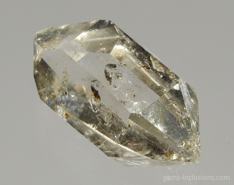 hydrocarbon-inclusions-quartz-739.JPG