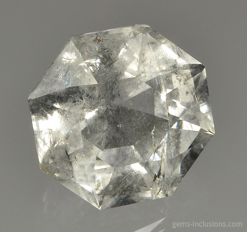 hollandite-inclusions-quartz-1024.JPG