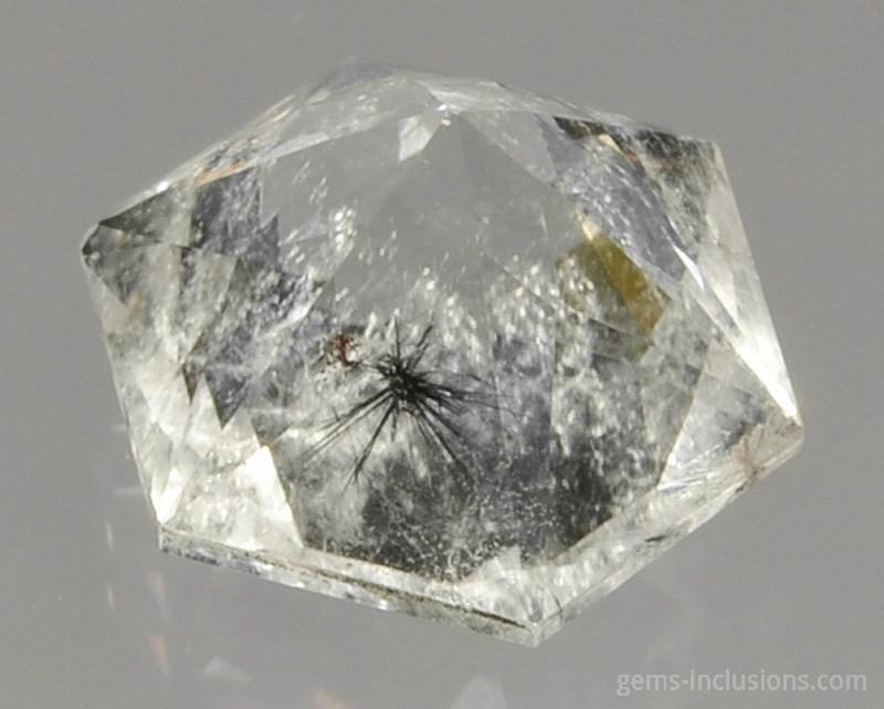 hollandite-inclusions-quartz-345.JPG