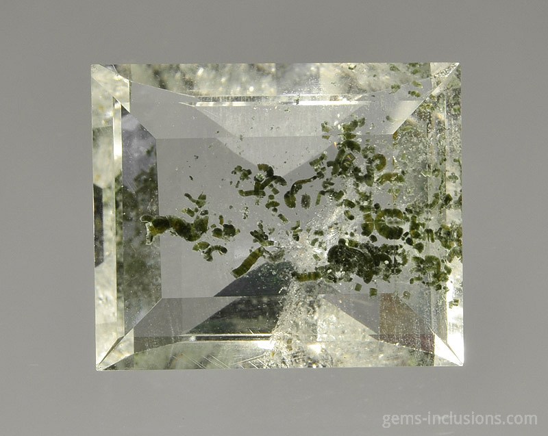 chlorite-inclusions-quartz-2157.JPG