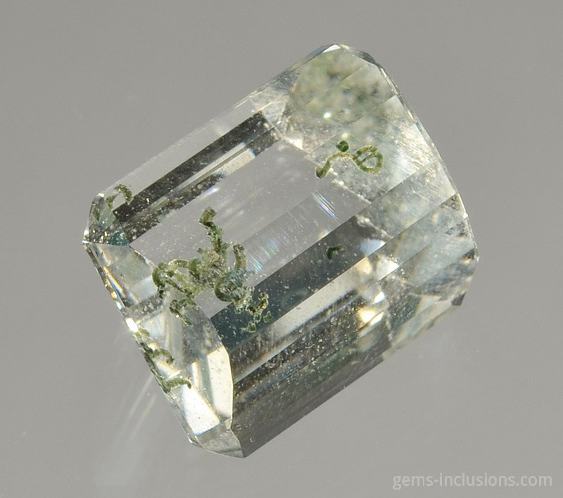 chlorite-inclusions-quartz-1045.JPG