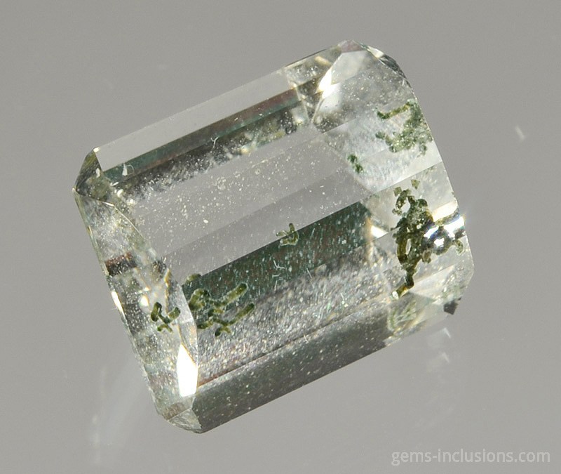 chlorite-inclusions-quartz-1047.JPG