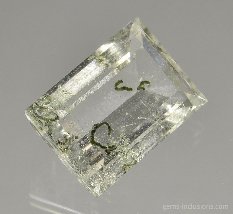 chlorite-inclusions-quartz-1411.JPG