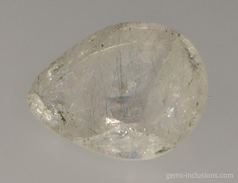 actinolite-inclusions-apatite-1574.jpg