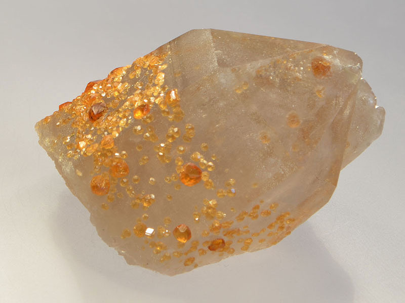 spessartine-inclusions-quartz-8437-6.JPG