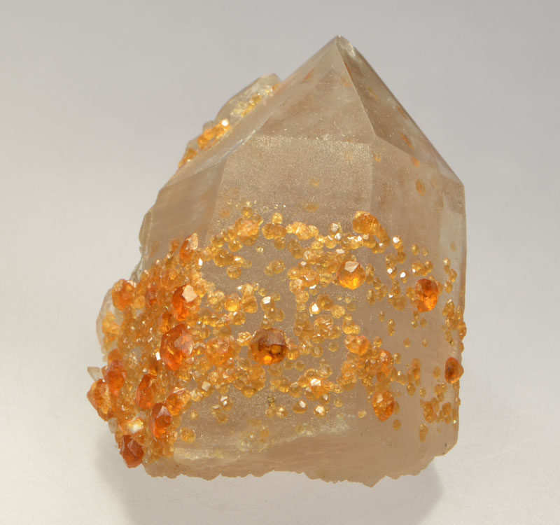 spessartine-inclusions-quartz-8437-7.JPG