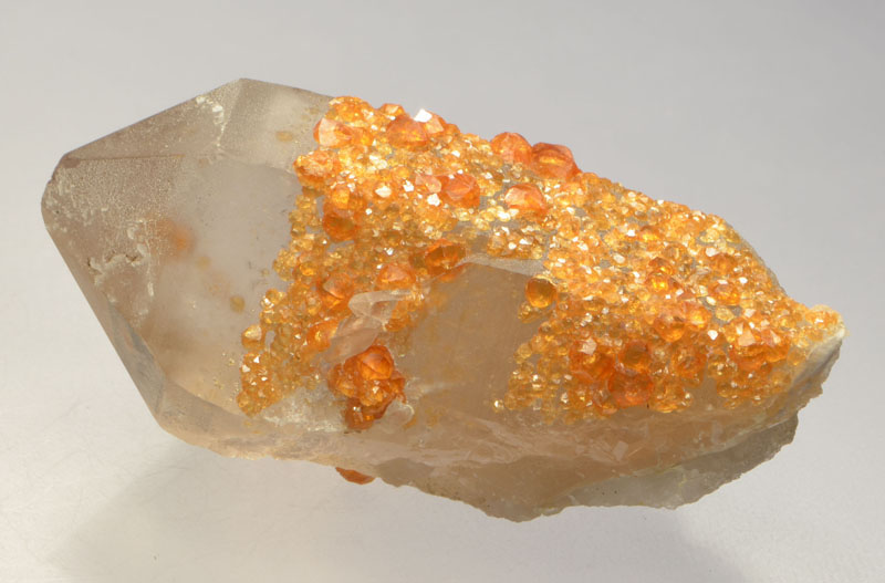 spessartine-inclusions-quartz-7925-2.JPG