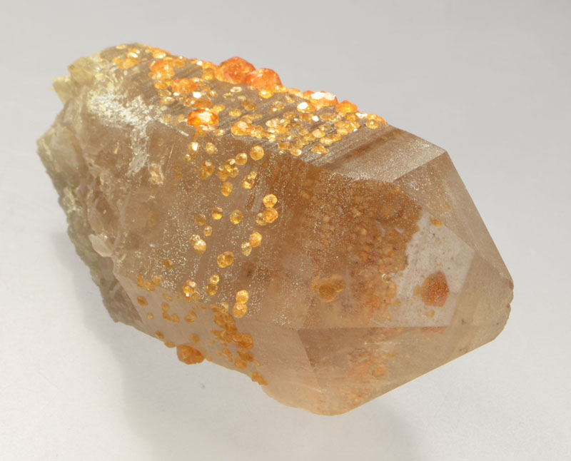 spessartine-inclusions-quartz-7925-4.JPG