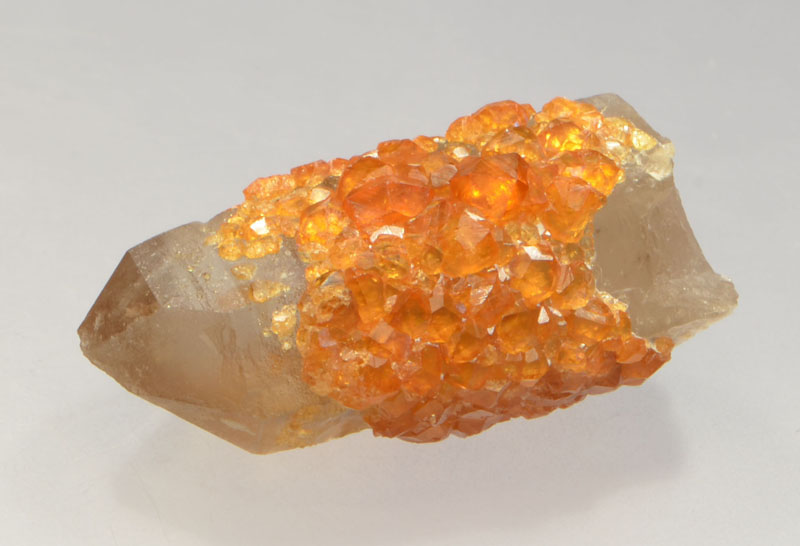 spessartine-inclusions-quartz-1627-1.JPG