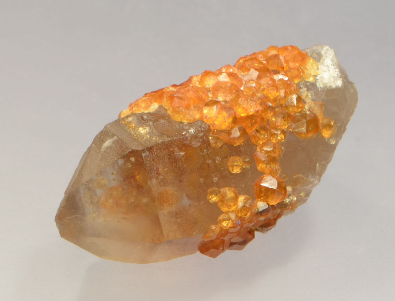 spessartine-inclusions-quartz-1627-2.JPG