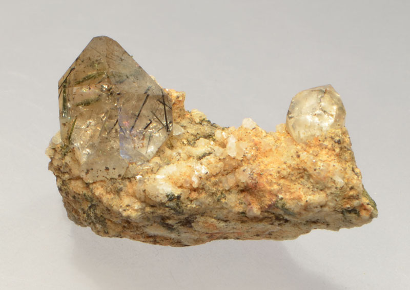 astrophyllite-inclusions-quartz-1739-3.JPG