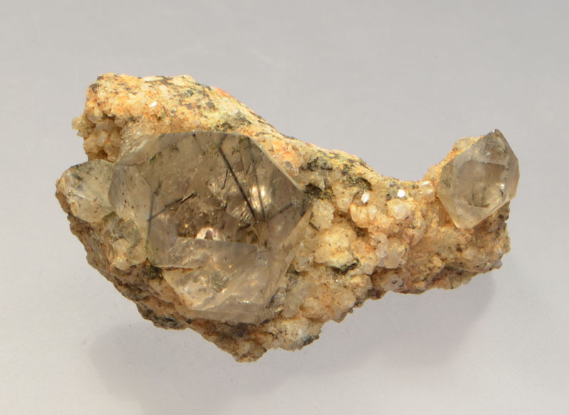 astrophyllite-inclusions-quartz-1739-5.JPG