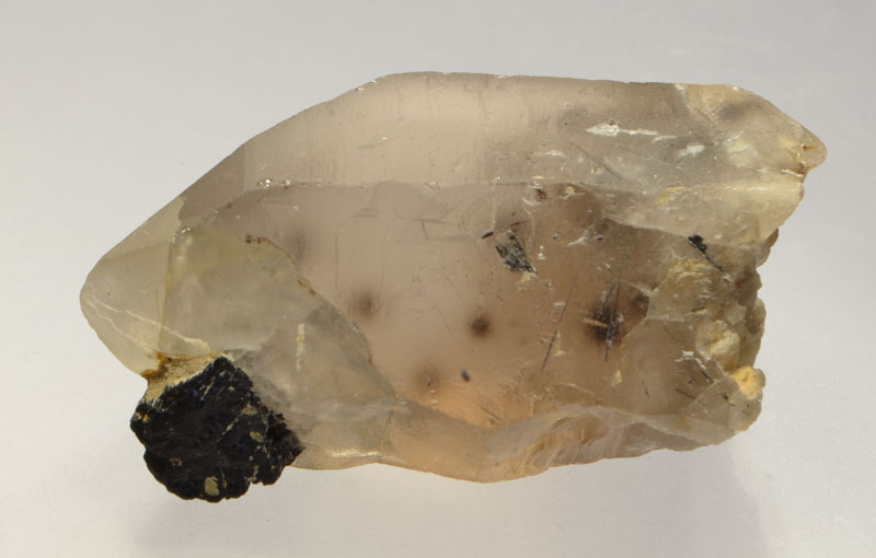 uraninite-inclusions-quartz-6895-3.JPG