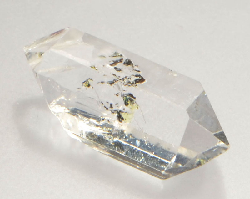 hydrocarbon-inclusions-quartz-180-4.JPG
