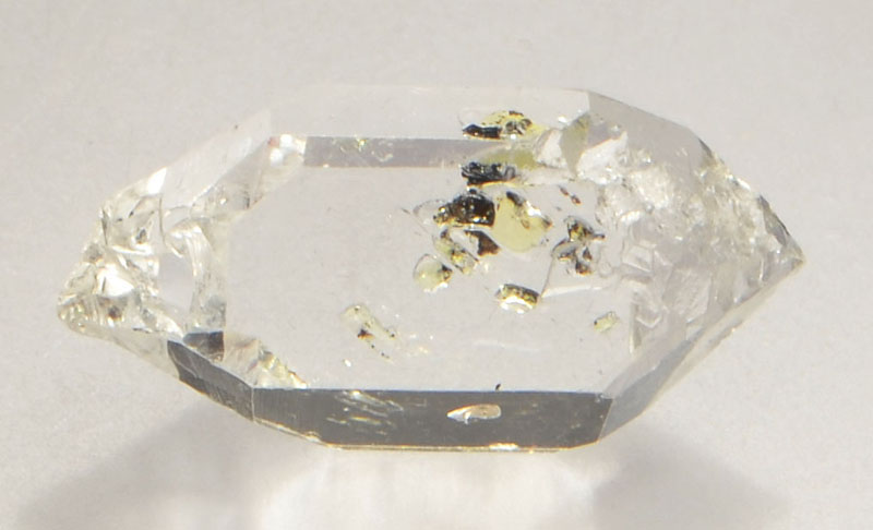 hydrocarbon-inclusions-quartz-200-4.JPG