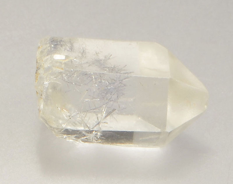 dumortierite-inclusions-quartz-175-2.JPG