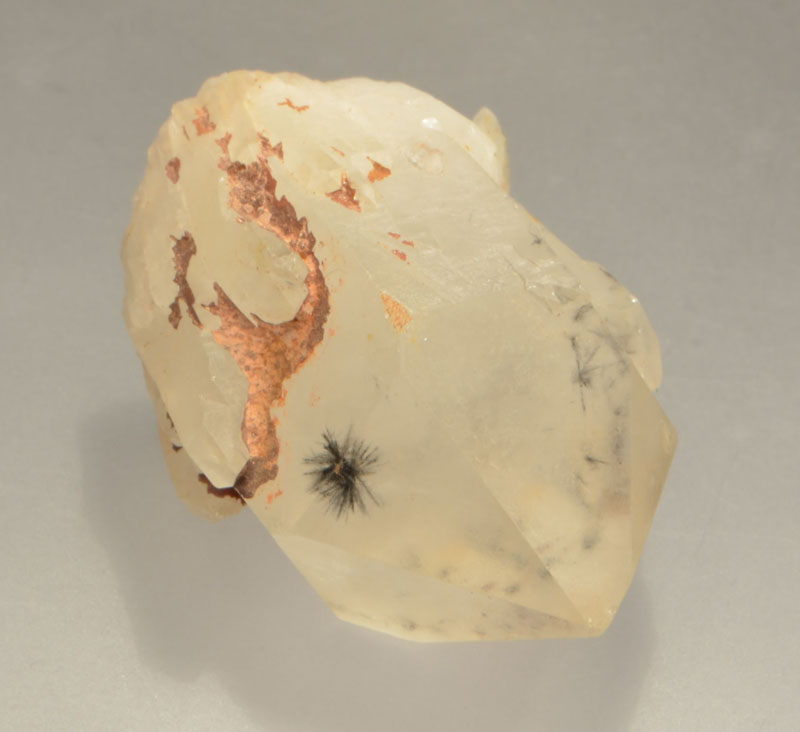hollandite-inclusions-quartz-1186-3.JPG