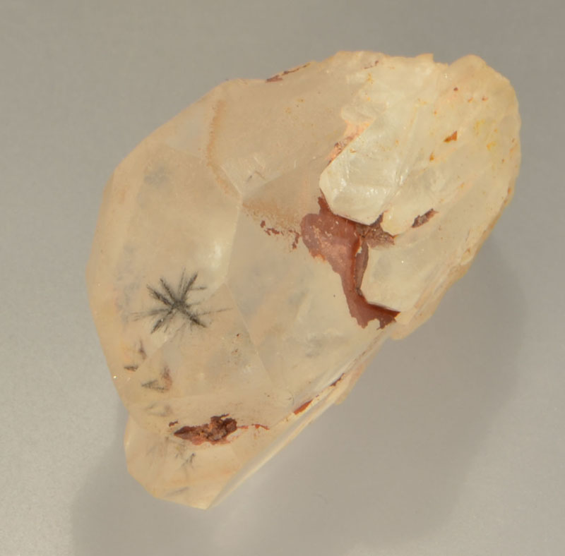 hollandite-inclusions-quartz-780-2.JPG