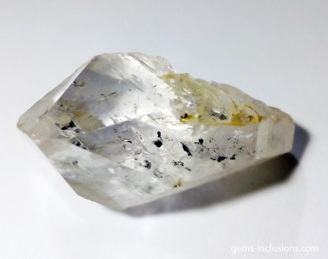 quartz-black-bubble-enhydro-1.jpg