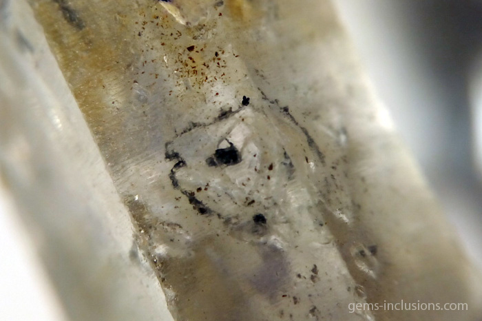 quartz-black-bubble-enhydro-china.jpg