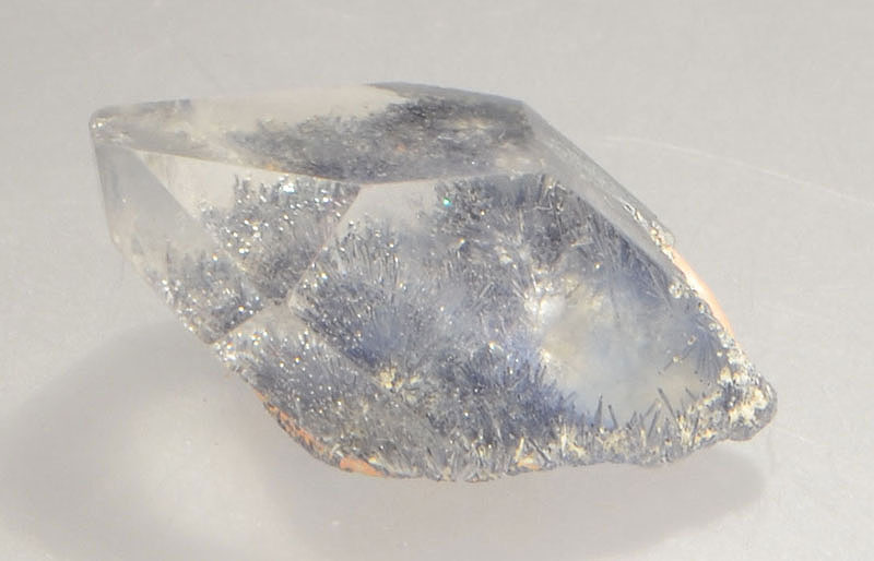 dumortierite-inclusions-quartz-292-7.JPG